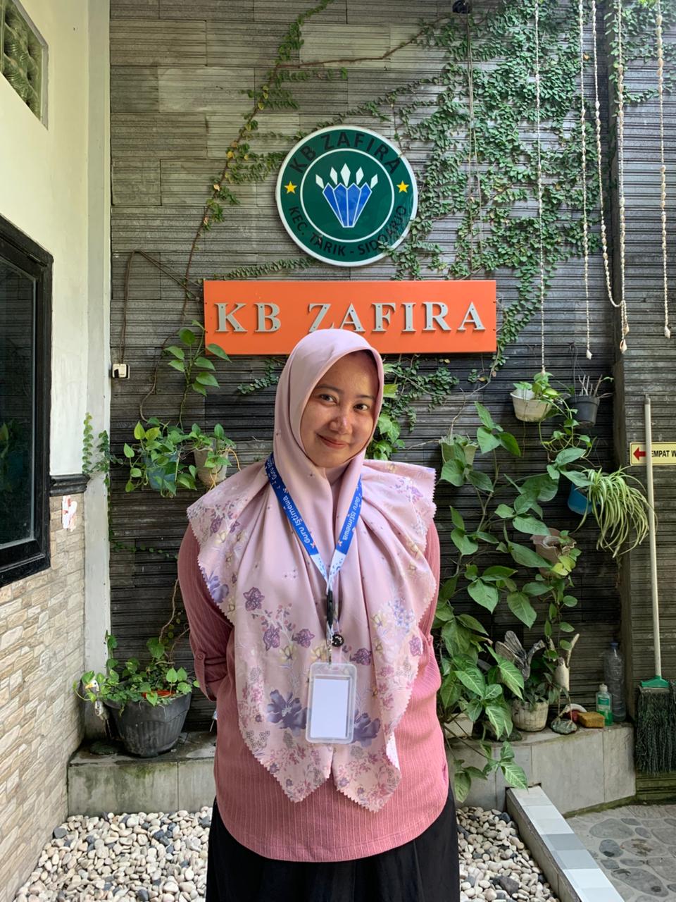 Laxmawati Riha Agustin, S. Pd.